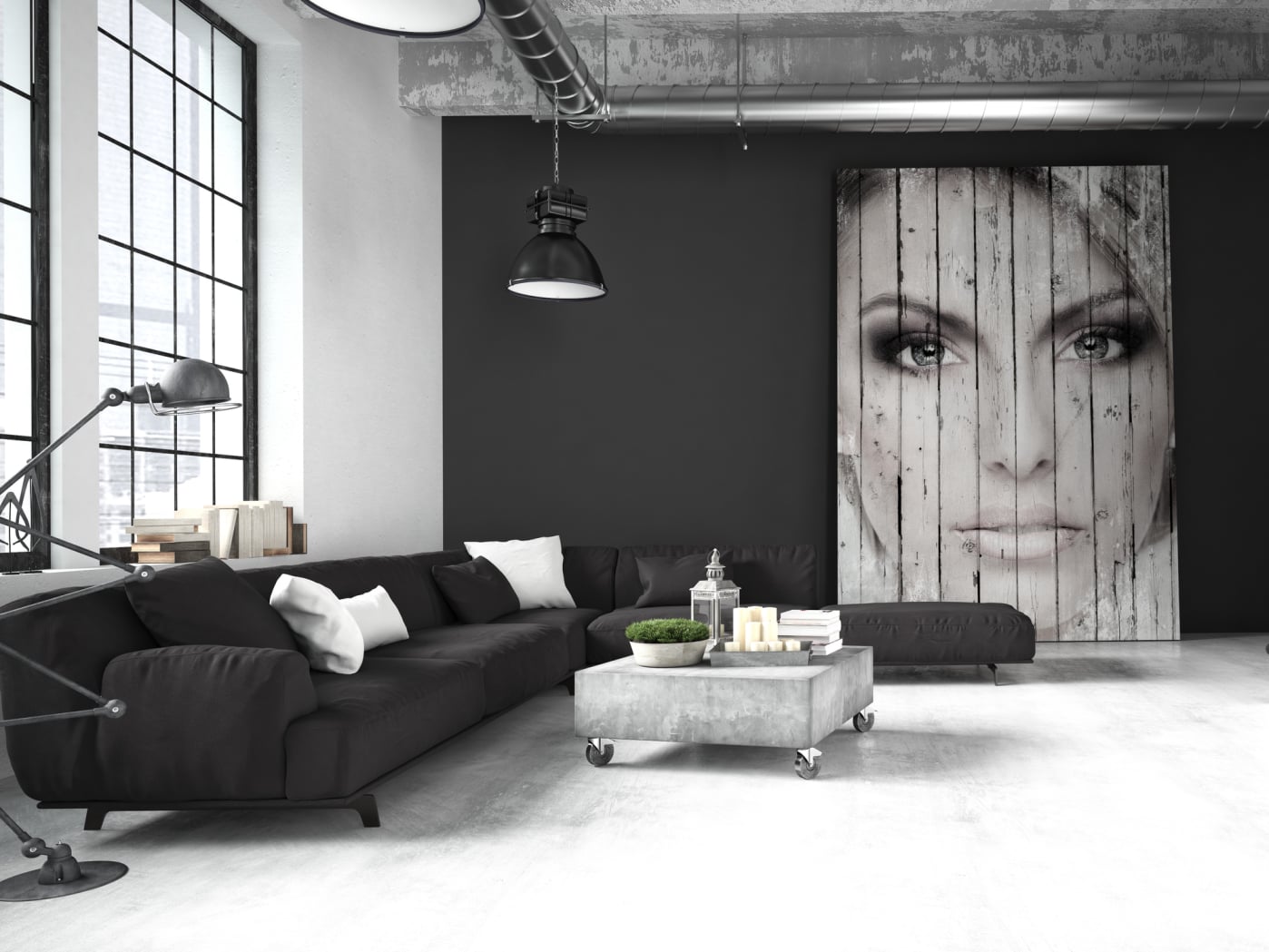 Ein Programmierer im Webstudio am PC