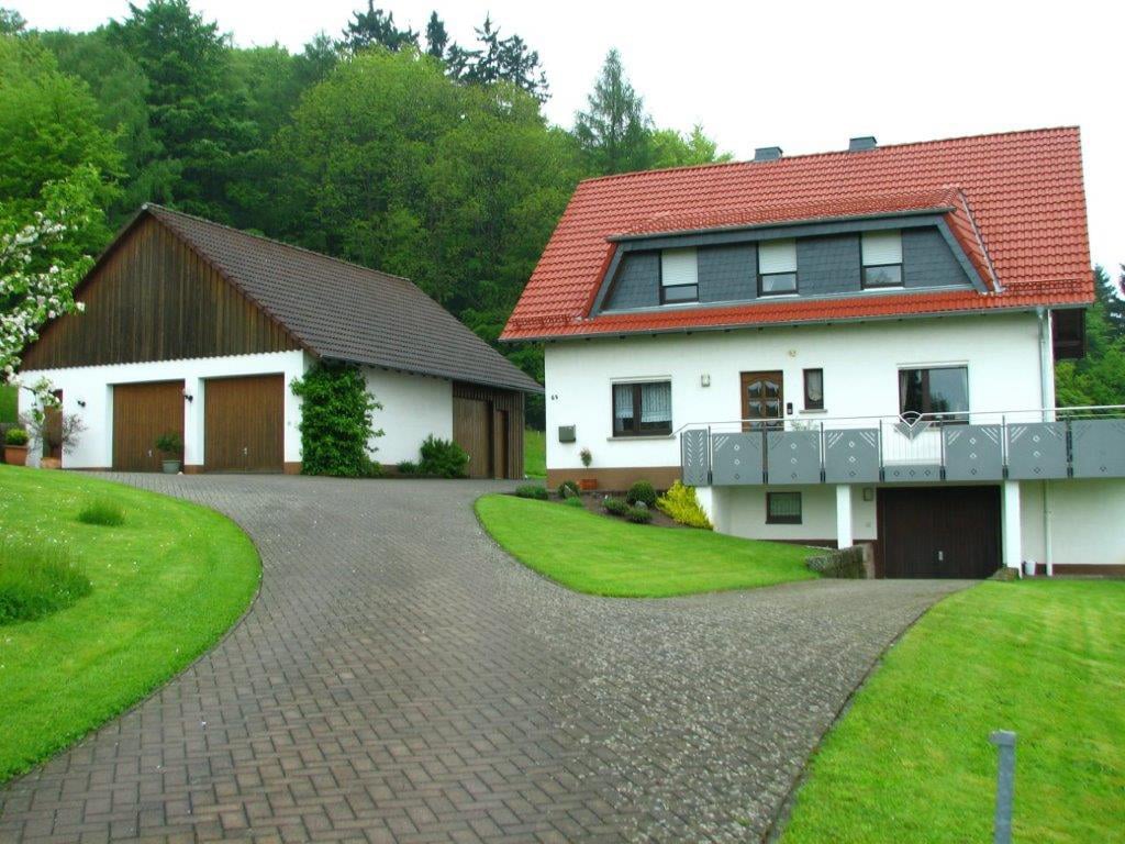 Die Ferienwohnung mit direktem Blick in das Land der offenen Ferne - die Rhön